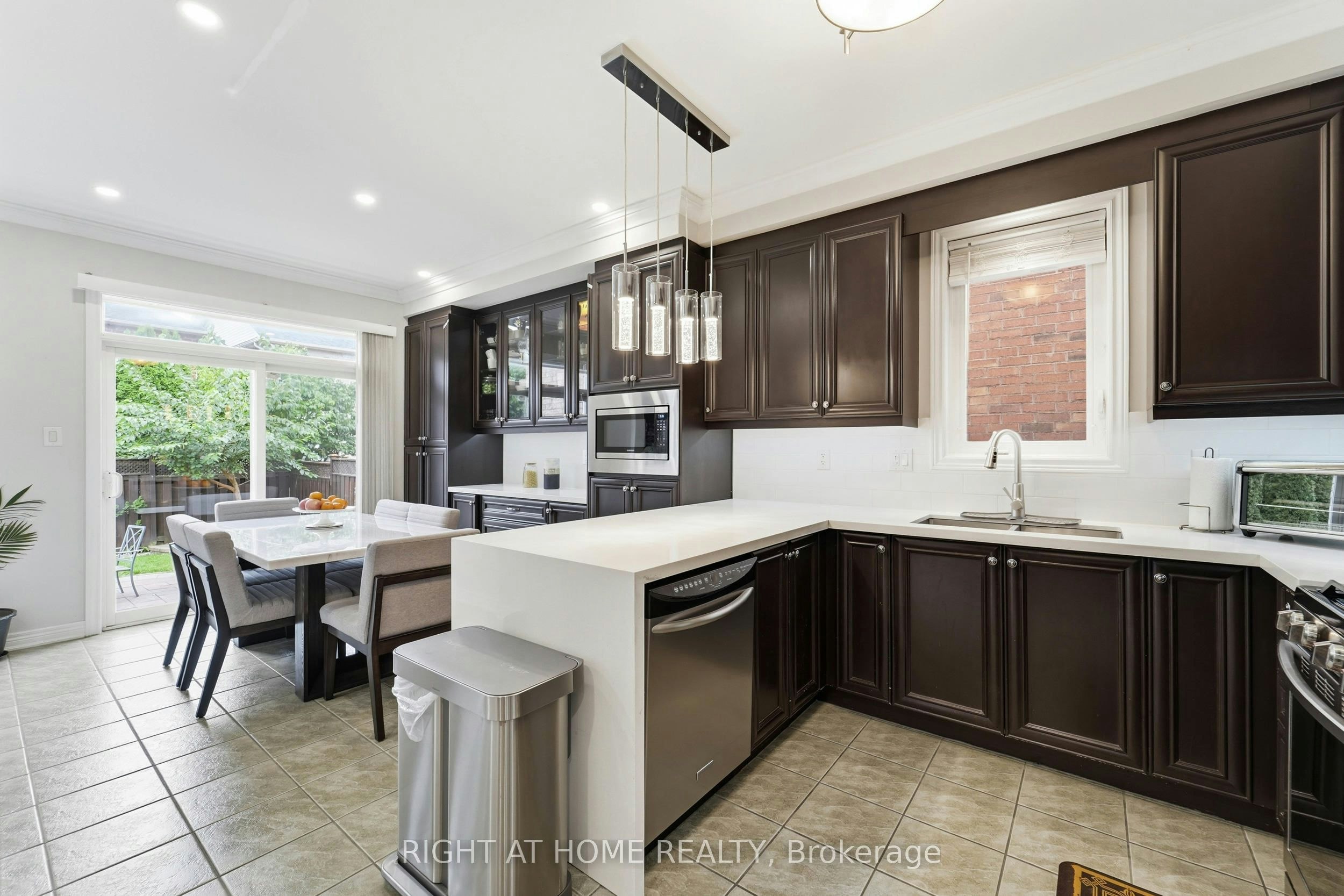 27 Hawkweed Manor, Markham, ON, L6B 0E3 - 12