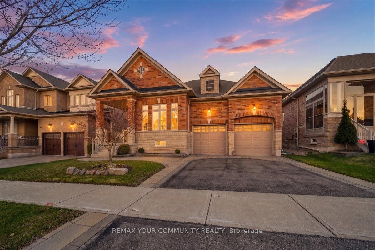 51 Tonner Crescent, Aurora, ON, L4G 0G6