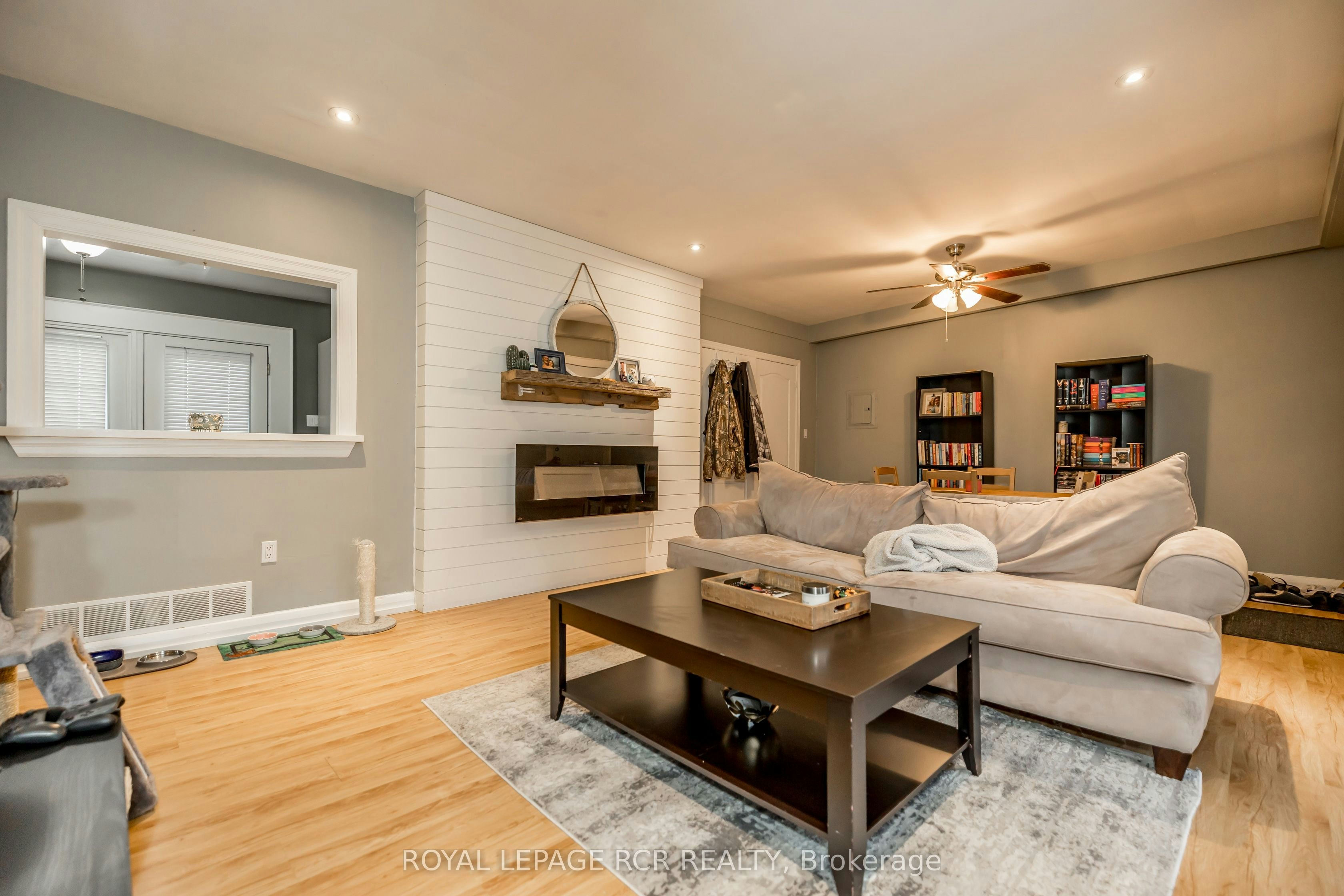 1-22 Centre Street, Bradford West Gwillimbury, ON, L3Z 2P7 - 7
