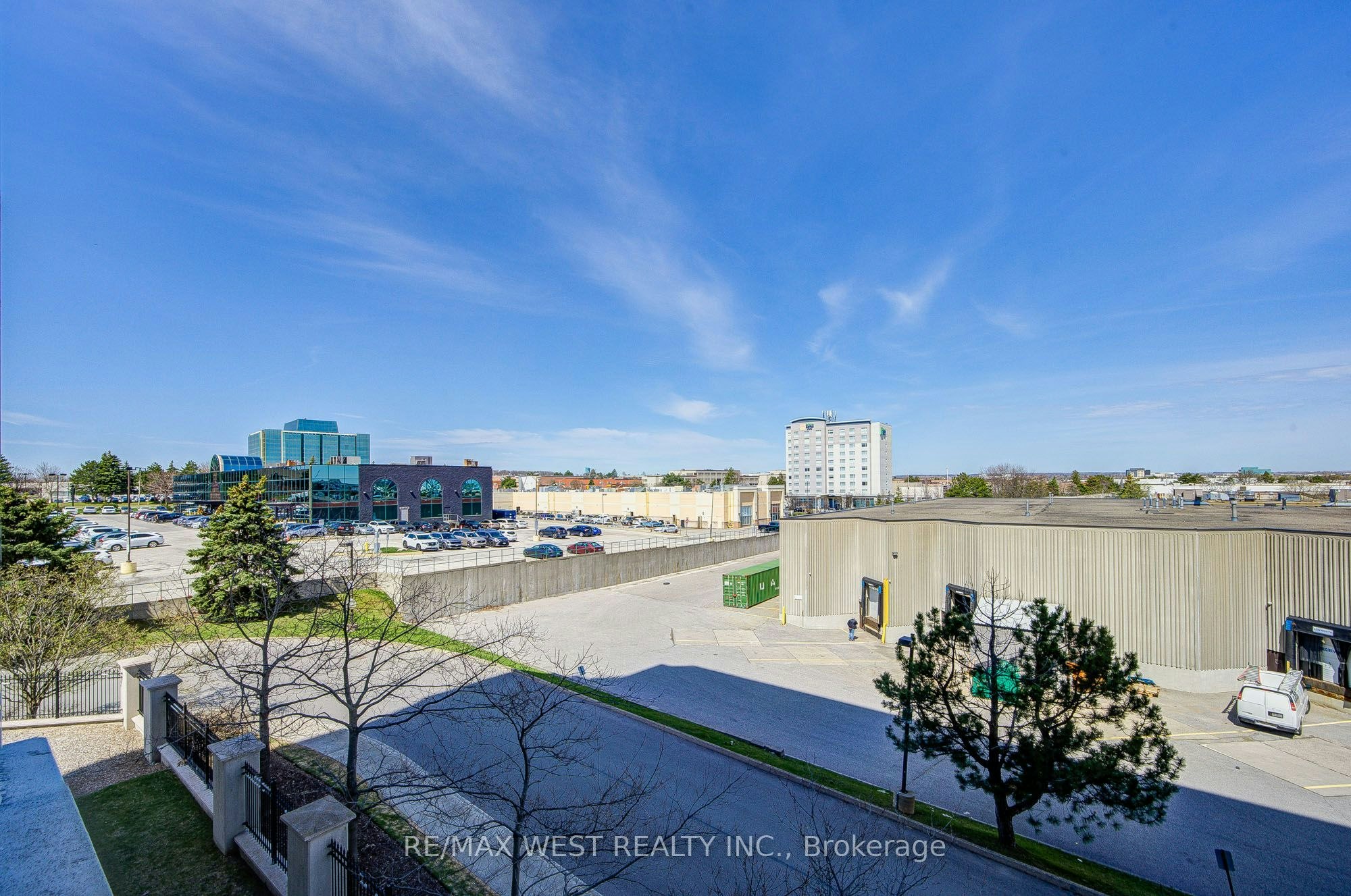 317-9017 Leslie Street, Richmond Hill, ON, L4B 4R8 - 39