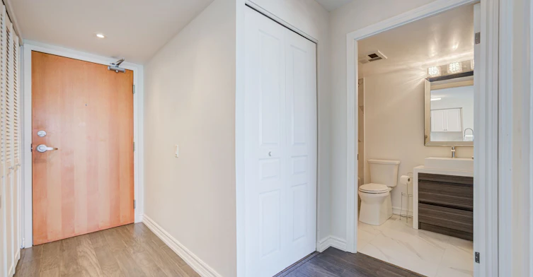 317-9017 Leslie Street, Richmond Hill, ON, L4B 4R8 - 27