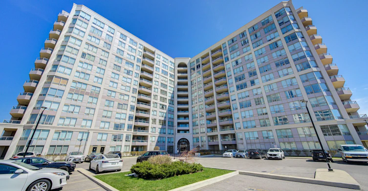 317-9017 Leslie Street, Richmond Hill, ON, L4B 4R8