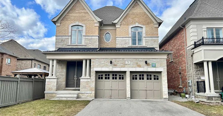 71 Hamster Crescent, Aurora, ON, L4G 3G7