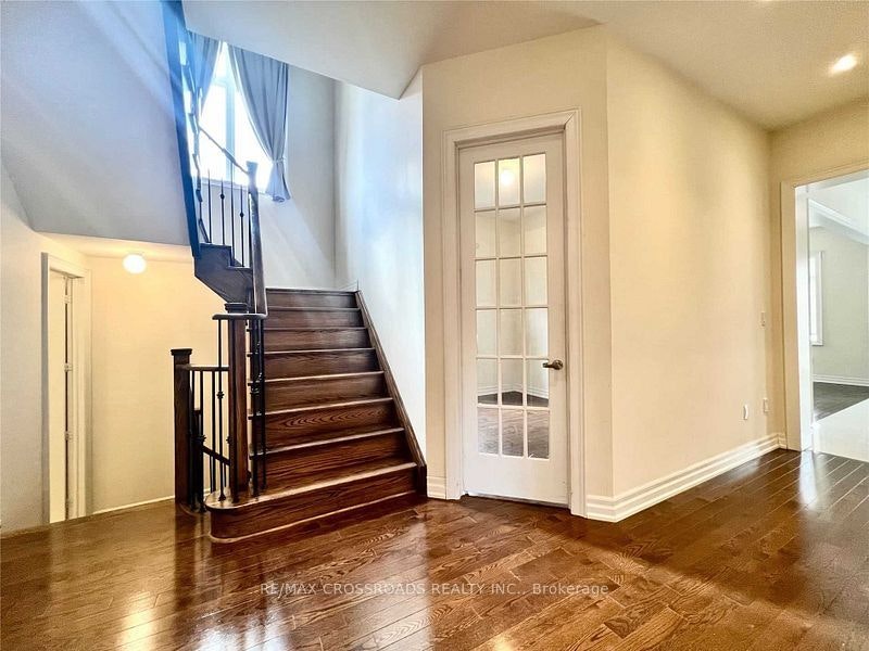 71 Hamster Crescent, Aurora, ON, L4G 3G7 - 10