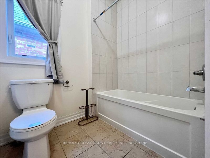 71 Hamster Crescent, Aurora, ON, L4G 3G7 - 25