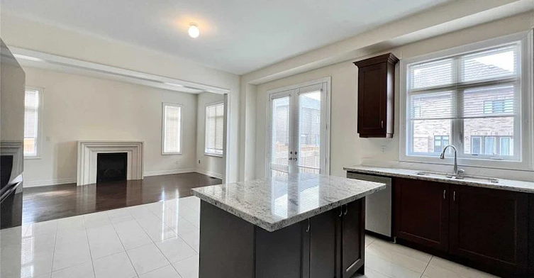 71 Hamster Crescent, Aurora, ON, L4G 3G7 - 8