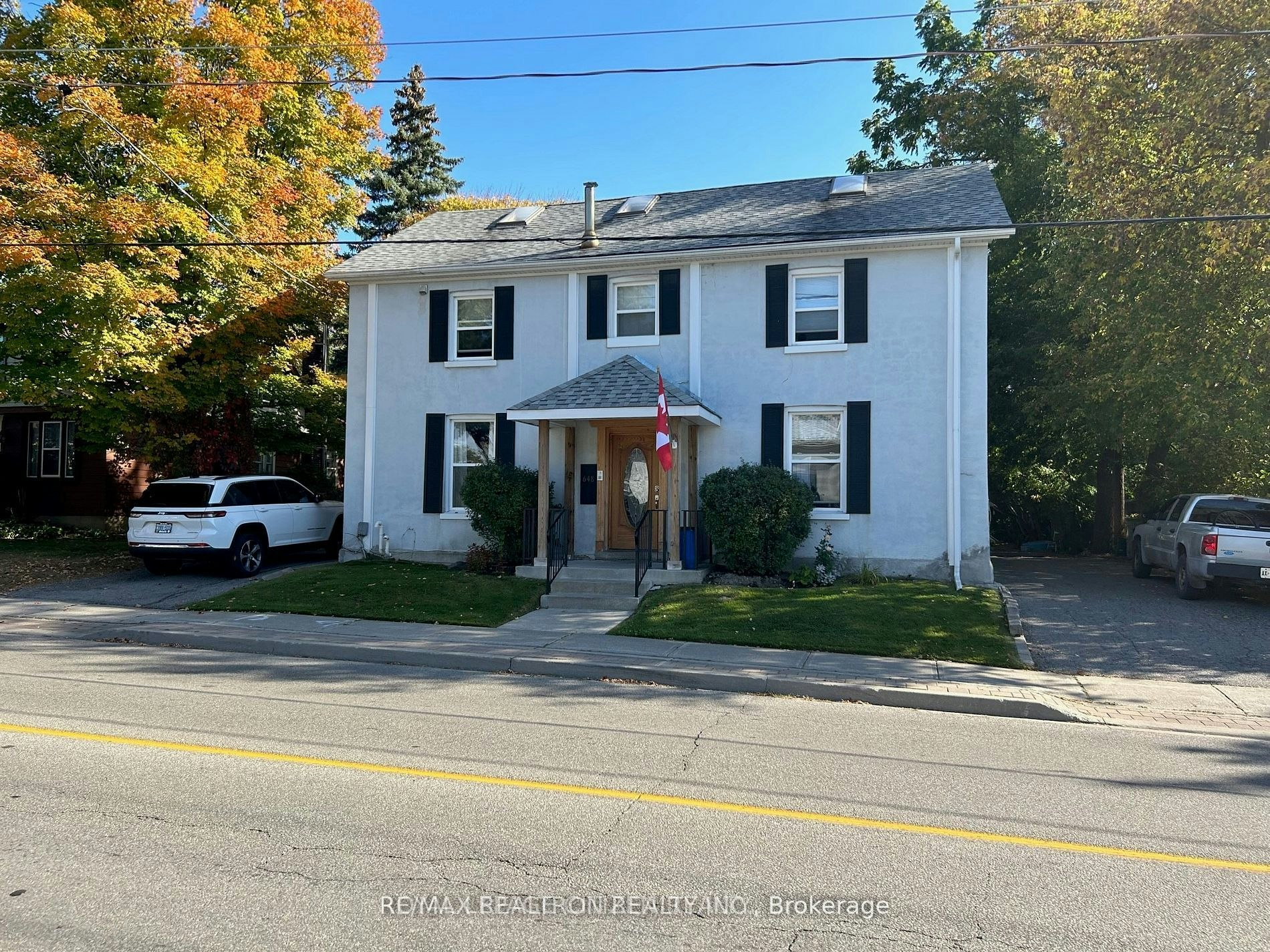 648 Gorham Street, Newmarket, ON, L3Y 1L4