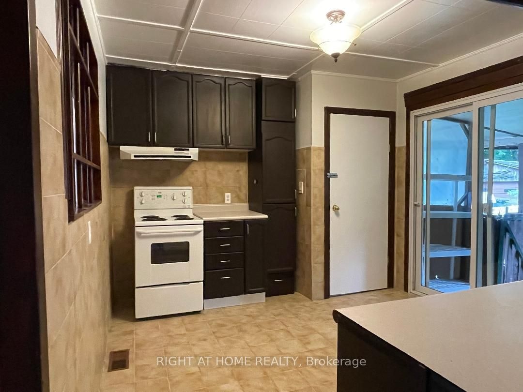main floor 1br unit-265 Shorecrest Road, Georgina, ON, L4P 1J3 - 4