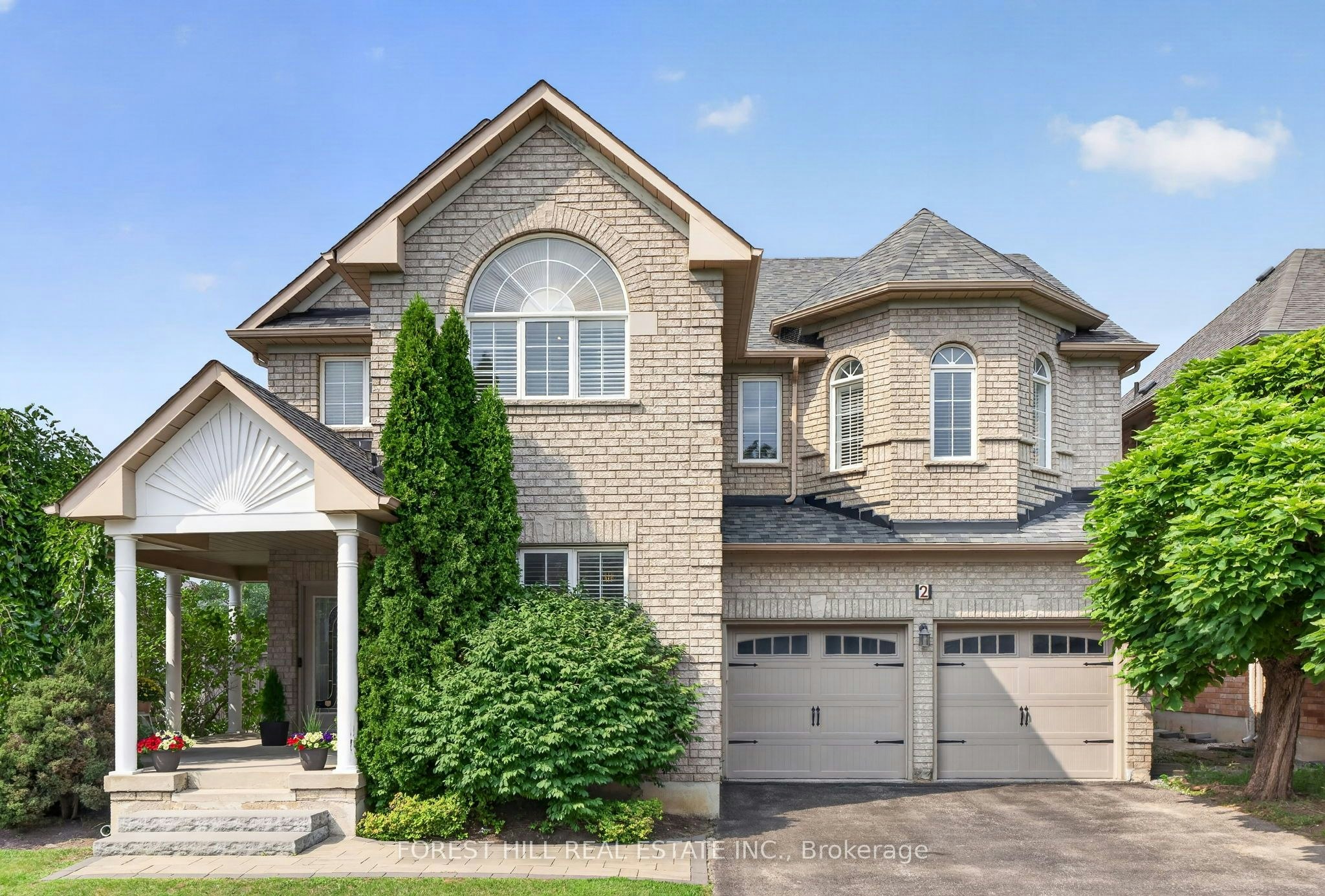 2 Foxfield Crescent, Vaughan, ON, L4K 5G2