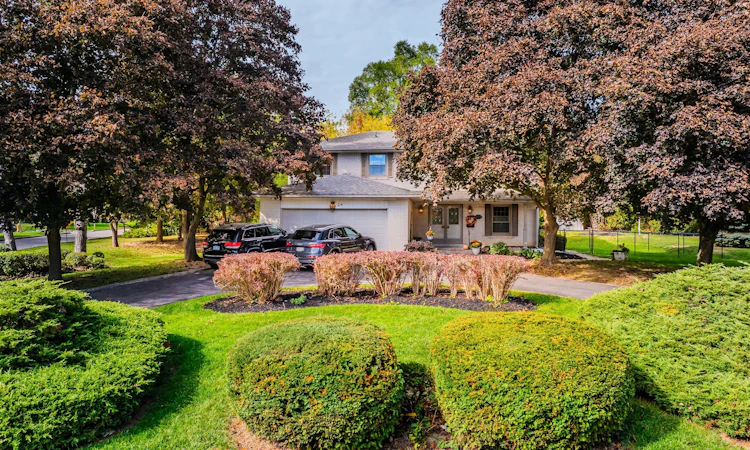 24 Billy Joel Crescent
