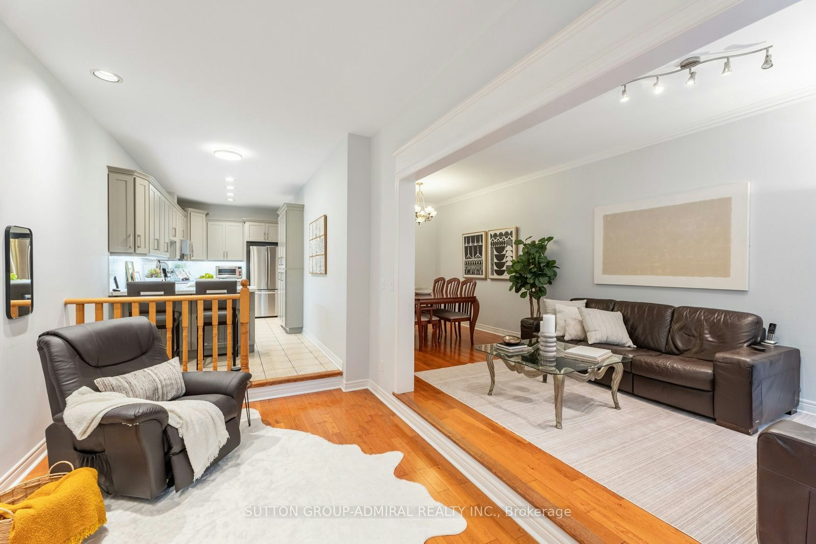 37 Kingsbridge Circle, Vaughan, ON, L4J 8N8 - 10