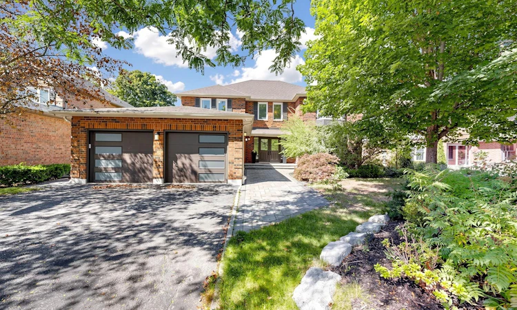 48 Petch Crescent