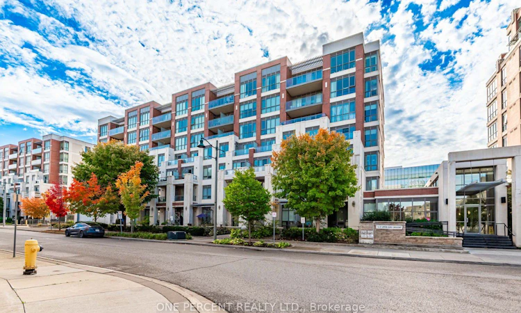 401-21 Upper Duke Crescent