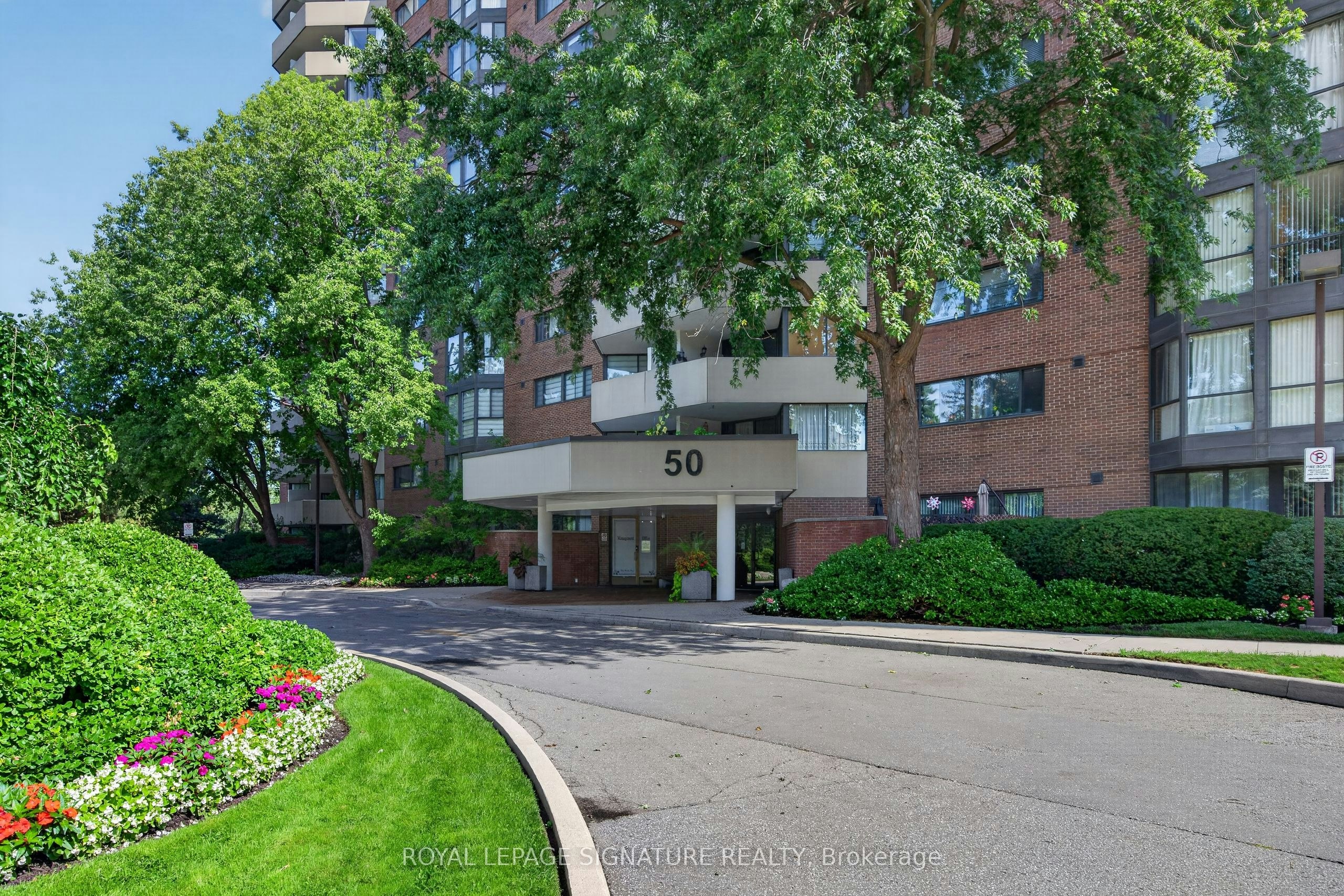 1210-50 Baif Boulevard, Richmond Hill, ON, L4C 5L1