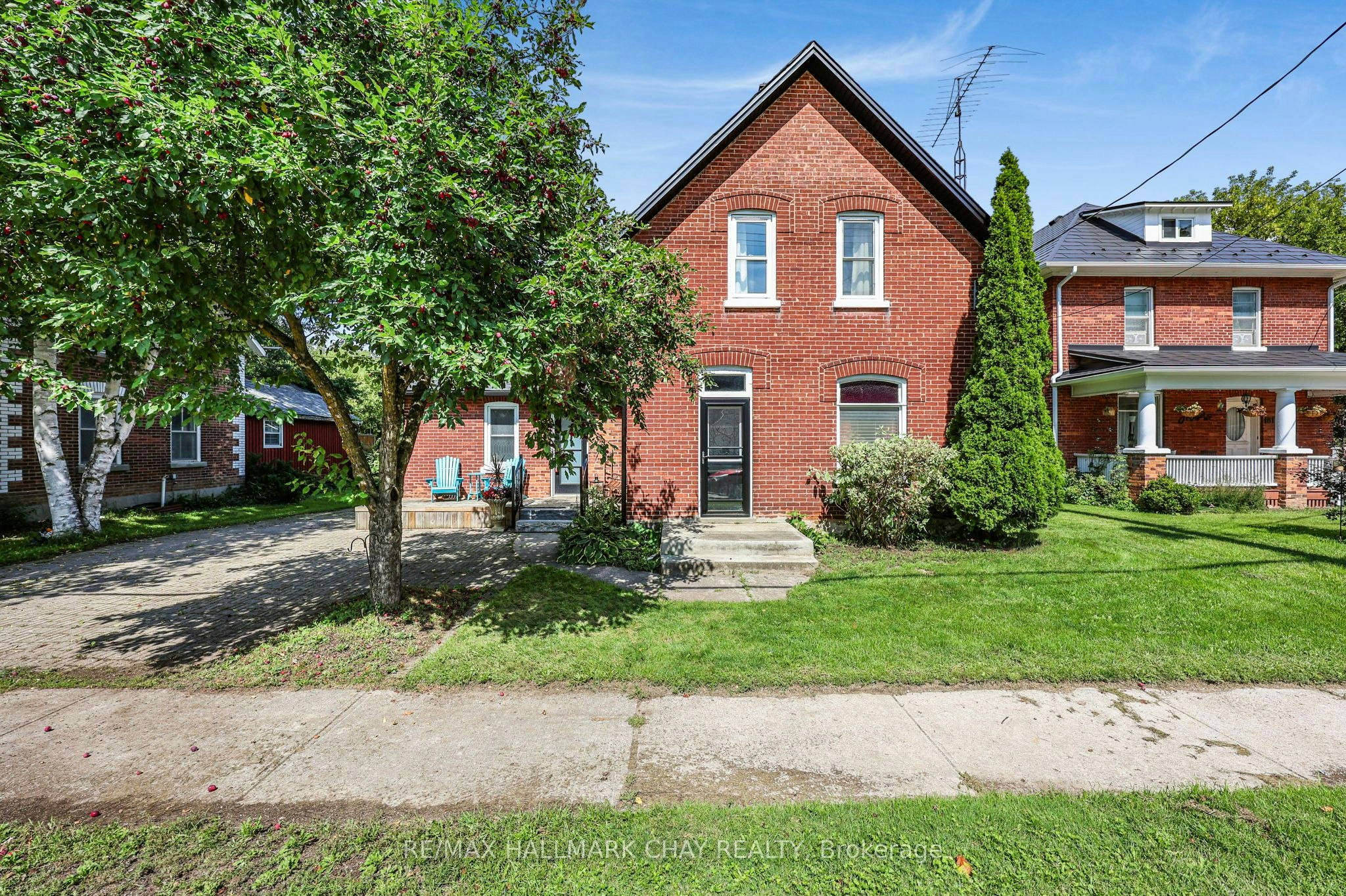 8128 Main Street, Adjala-Tosorontio, ON, L0M 1J0