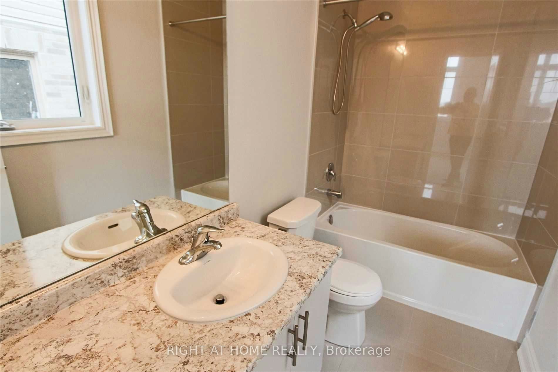 1665 Emberton Way, Innisfil, ON, L9S 0N4 - 16