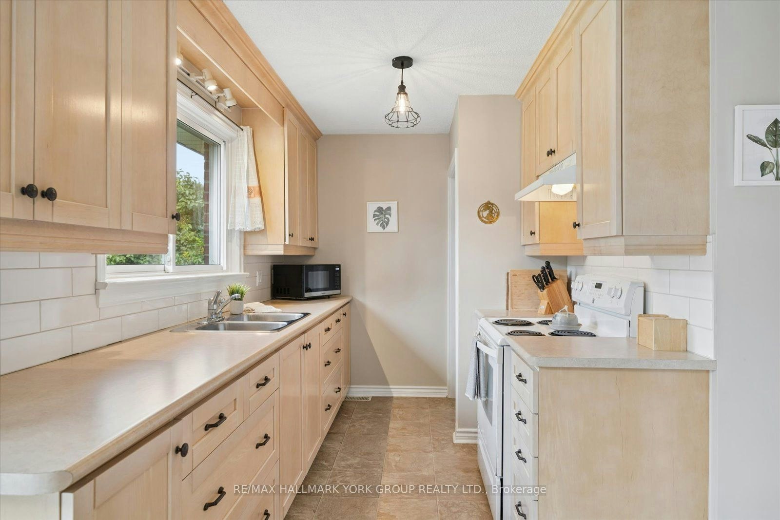 26 Georgina Street, Georgina, ON, L0E 1R0 - 13