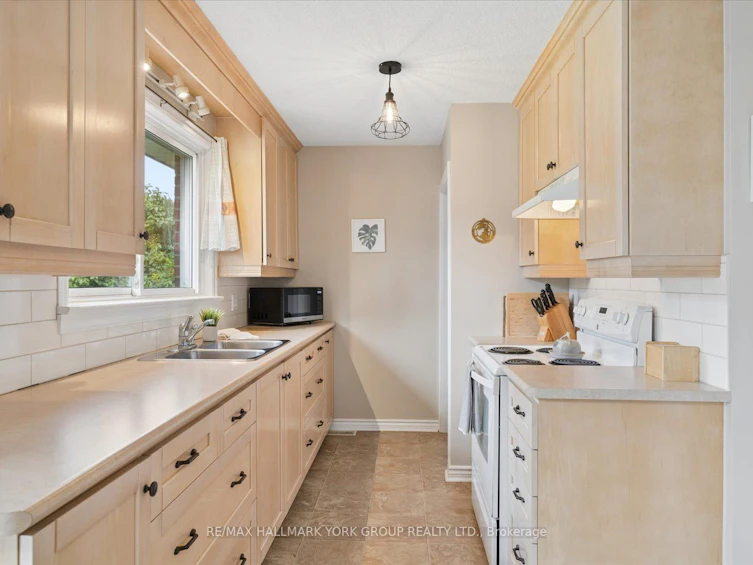 26 Georgina Street, Georgina, ON, L0E 1R0 - 13