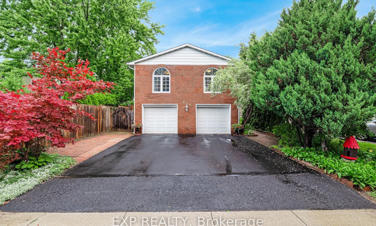 639 Irwin Crescent