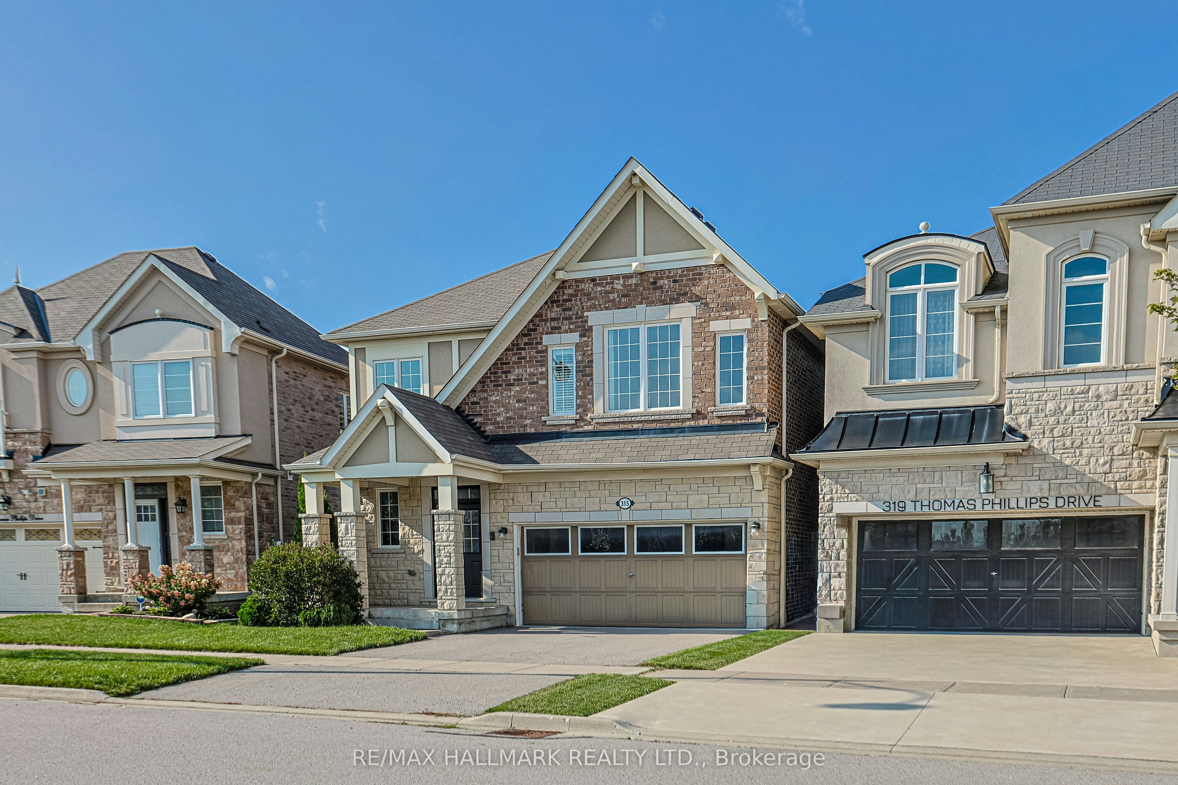 315 Thomas Phillips Drive, Aurora, ON, L4G 0T3