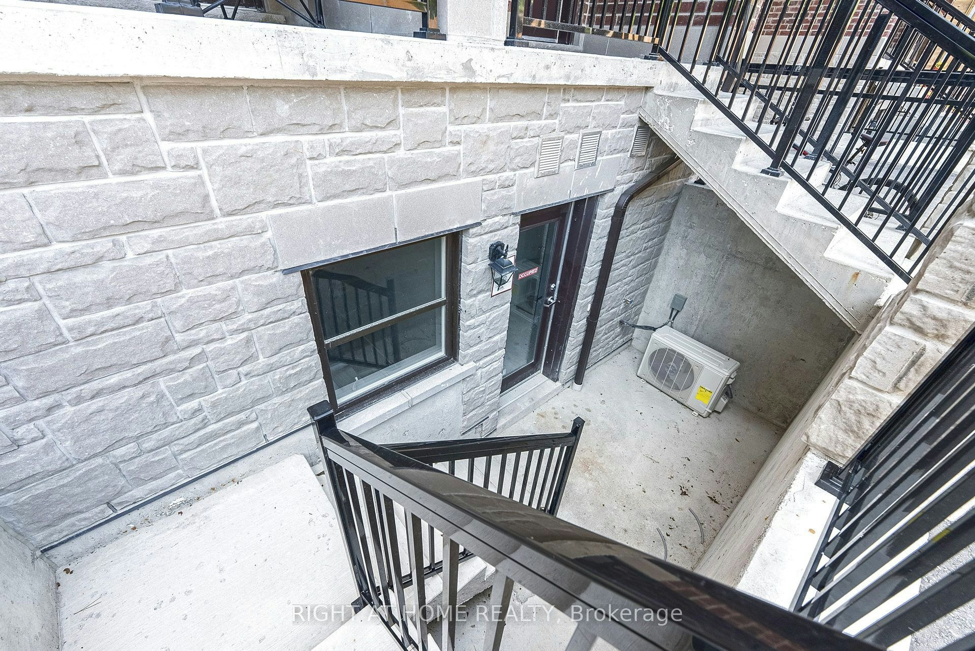102-15100 Yonge Street, Aurora, ON, L4G 4C8 - 3