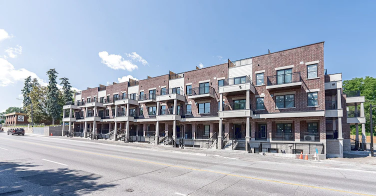 102-15100 Yonge Street, Aurora, ON, L4G 4C8 - 2