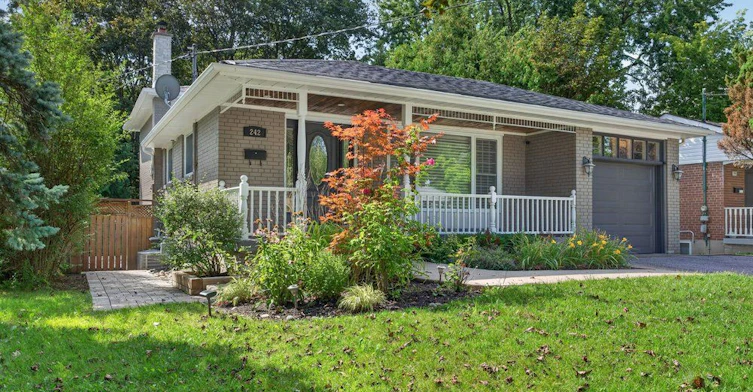 242 Altamira Road, Richmond Hill, ON, L4C 4E1