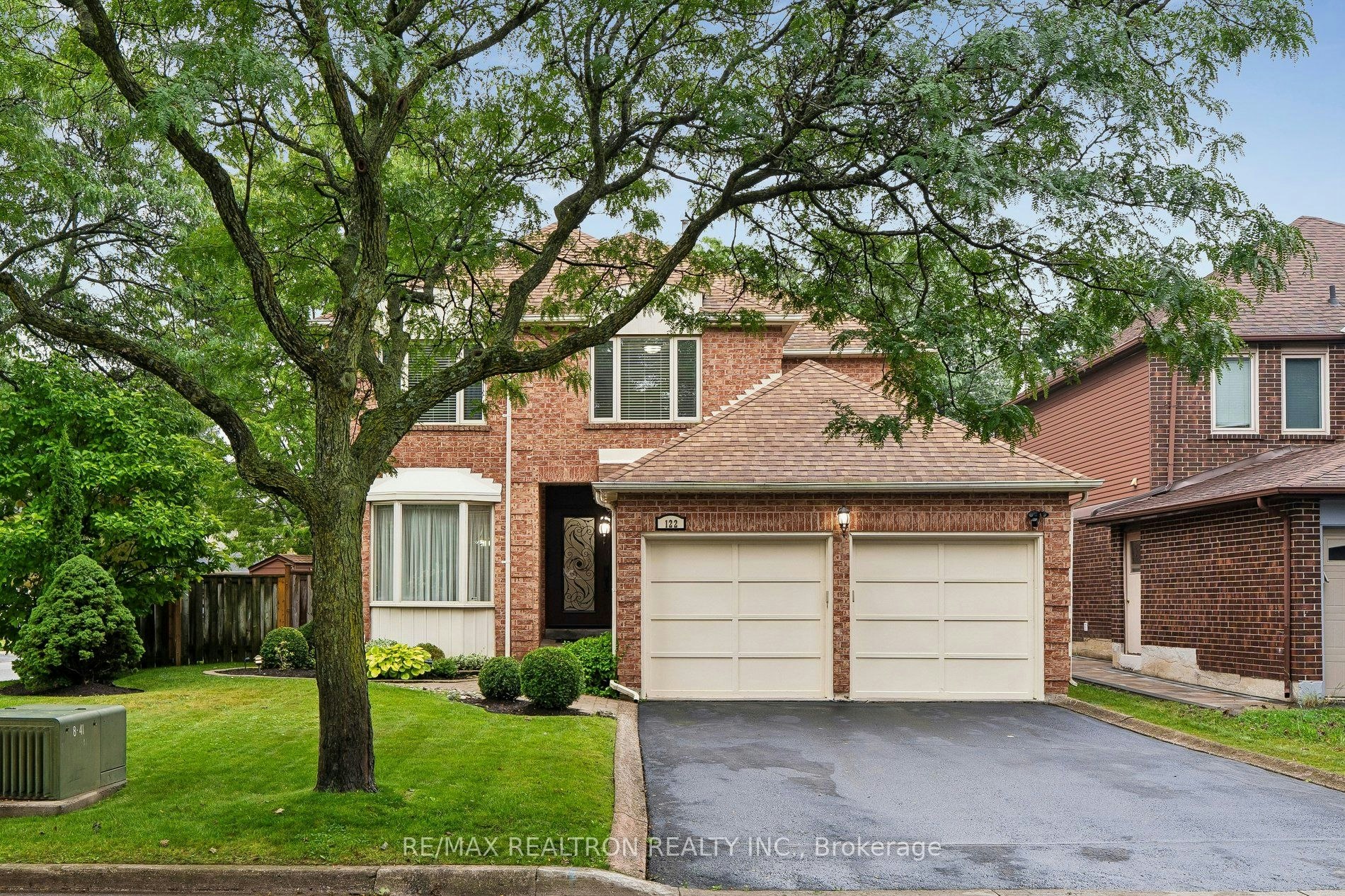 122 Colvin Crescent, Vaughan, ON, L4J 2R7