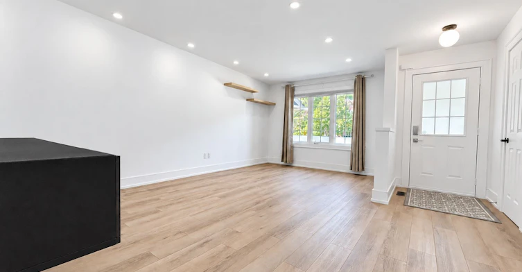 221 Via Campanile N/A, Vaughan, ON, L4H 3J8 - 3