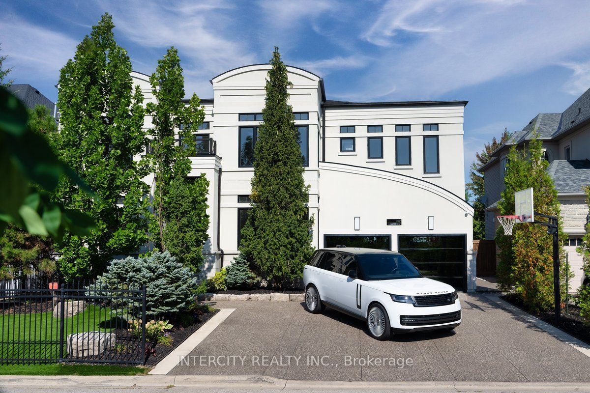 102 Cook's Mill Crescent, Vaughan, ON, L6A 0L1