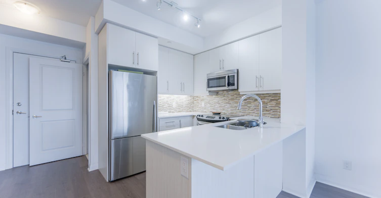 406-55 Oneida Crescent, Richmond Hill, ON, L4B 0E8 - 7