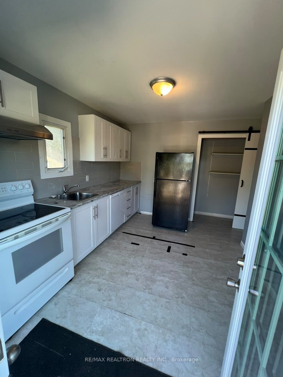 Upper-280 Hillcrest Road N, Georgina, ON, L4P 3C8 - 13