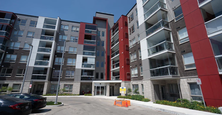612-58 Adam Sellers Street, Markham, ON, L6B 1M5 - 2