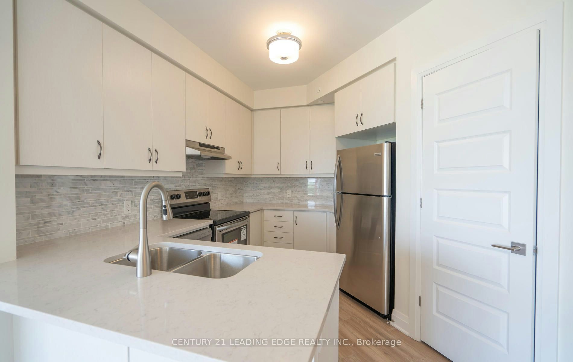 612-58 Adam Sellers Street, Markham, ON, L6B 1M5 - 4