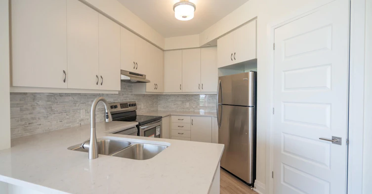 612-58 Adam Sellers Street, Markham, ON, L6B 1M5 - 4