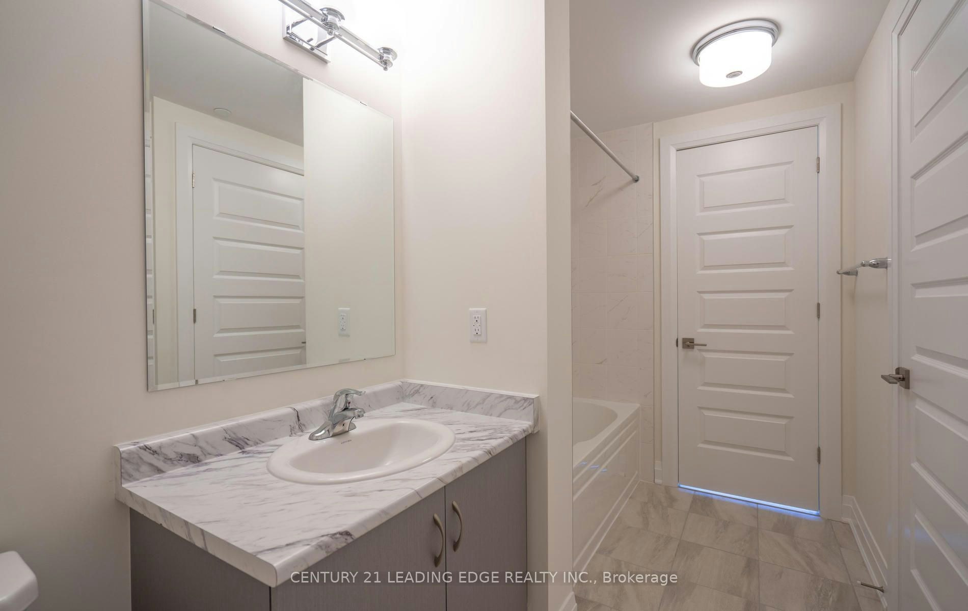 612-58 Adam Sellers Street, Markham, ON, L6B 1M5 - 10