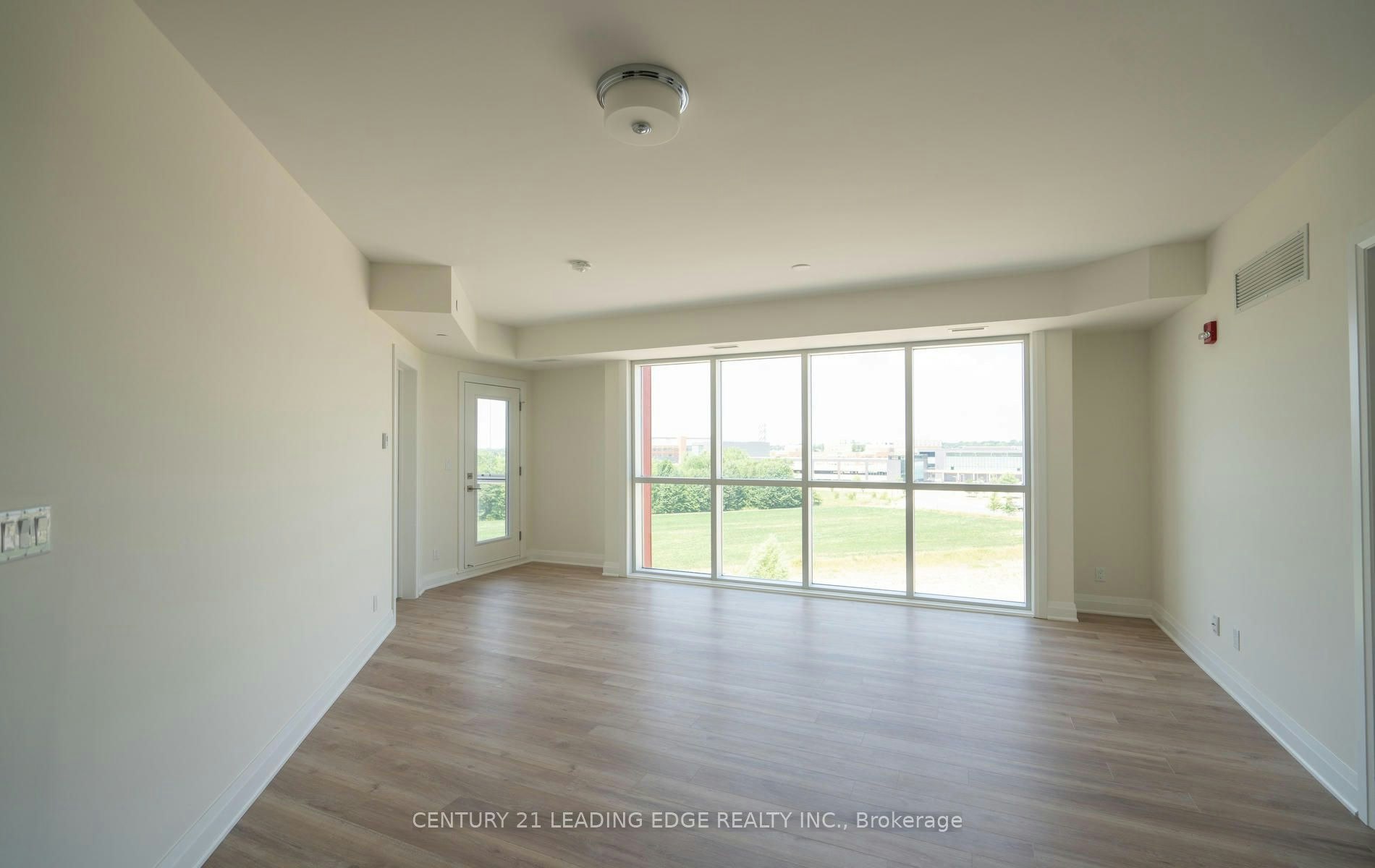 612-58 Adam Sellers Street, Markham, ON, L6B 1M5 - 3