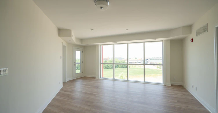 612-58 Adam Sellers Street, Markham, ON, L6B 1M5 - 3