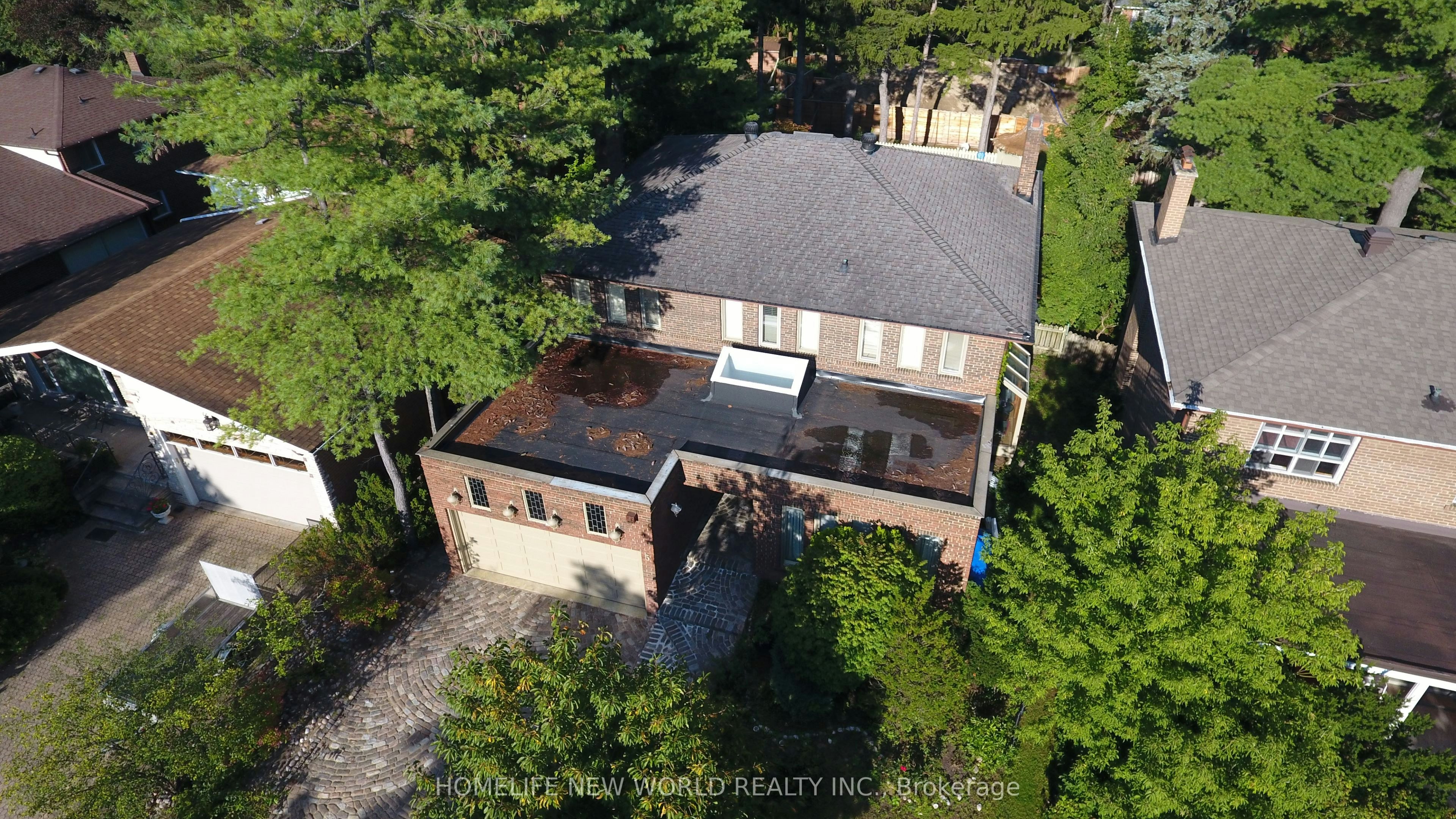5 Vanwood Road, Markham, ON, L3T 2N1