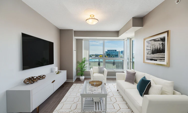 412-75 Norman Bethune Avenue