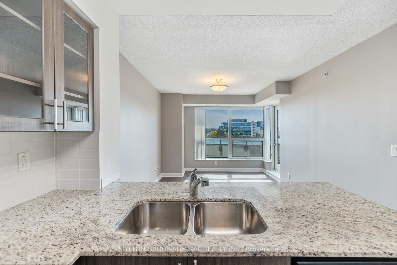 412-75 Norman Bethune Avenue, Richmond Hill, ON, L4B 0B6 - 4