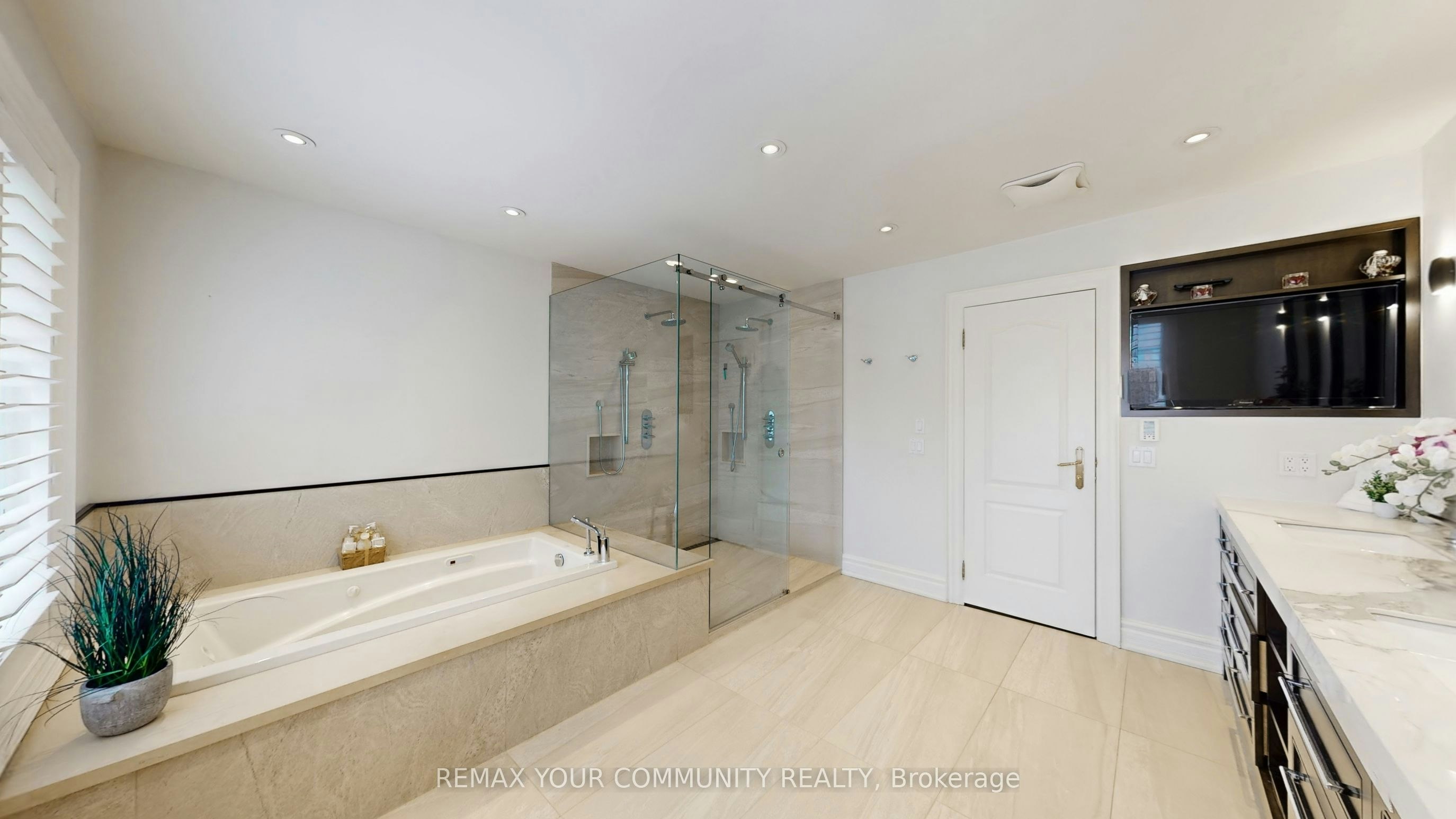 22 Valloncliffe Road, Markham, ON, L3T 2W8 - 22