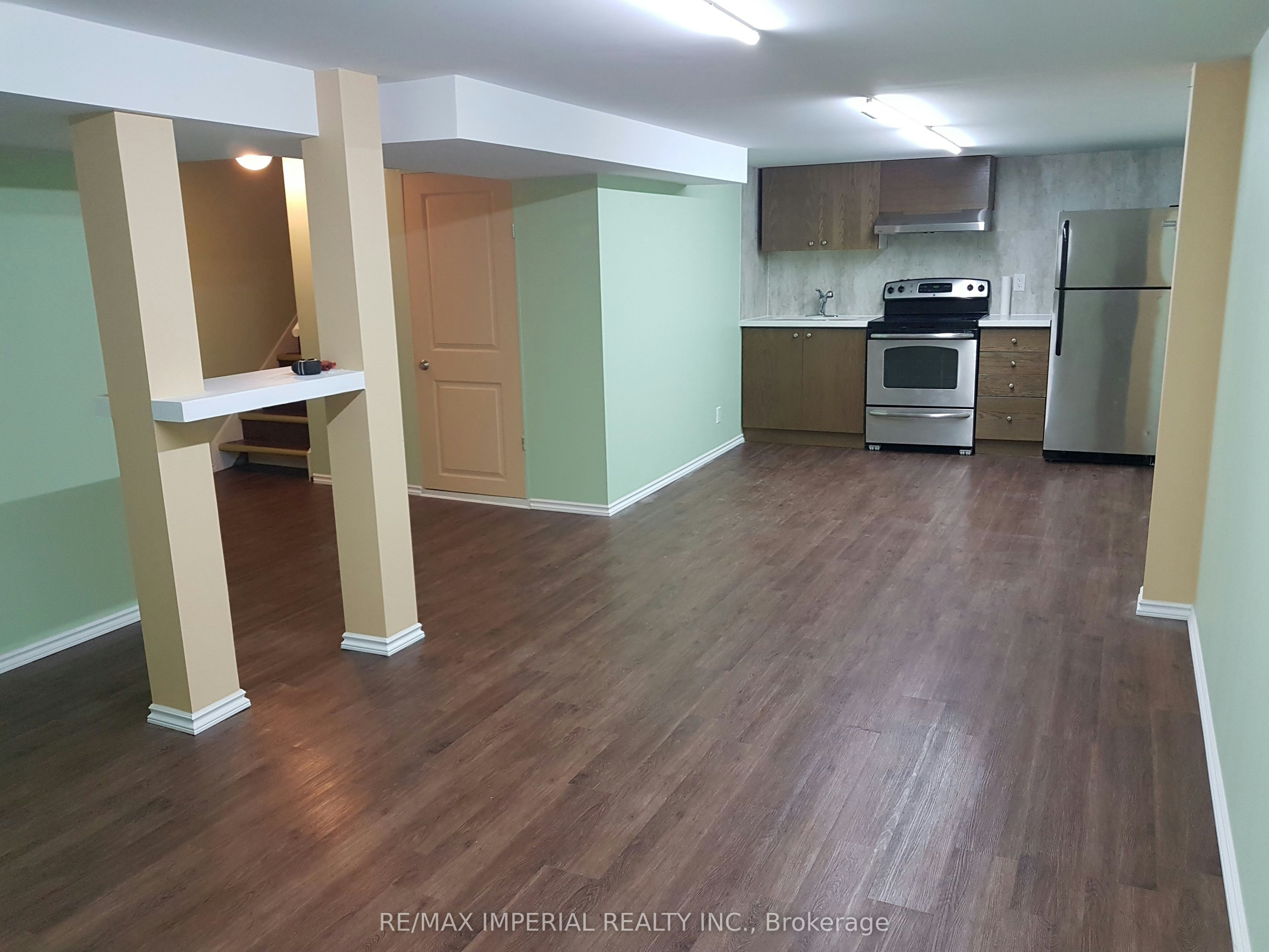 110 Patterson Street, Newmarket, ON, L3Y 4Y8 - 2