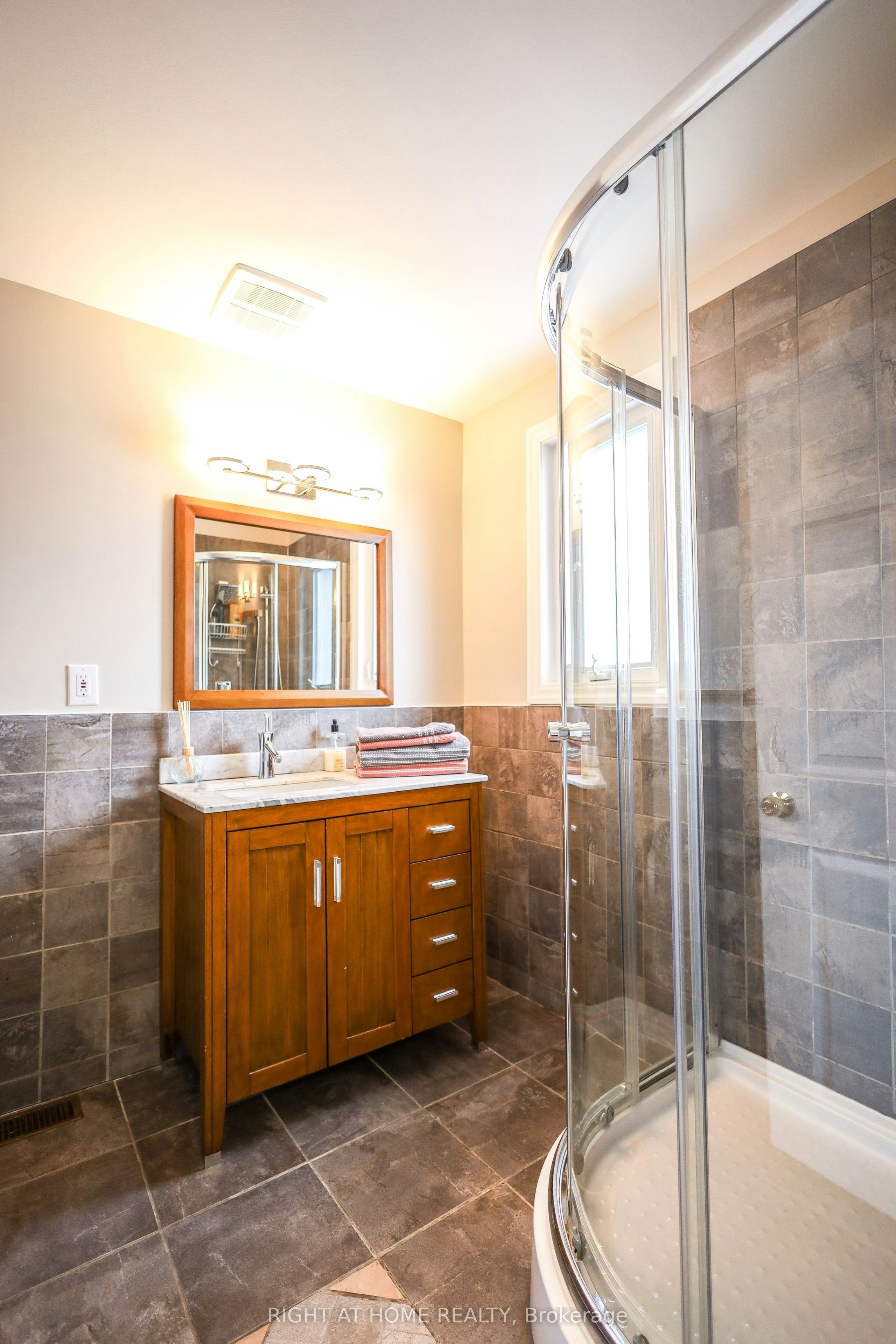 Main-885 Adams Road, Innisfil, ON, L9S 4C9 - 25