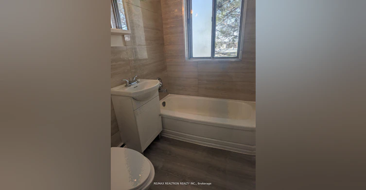 16-41 Huron Heights Drive, Newmarket, ON, L3Y 3J8 - 6
