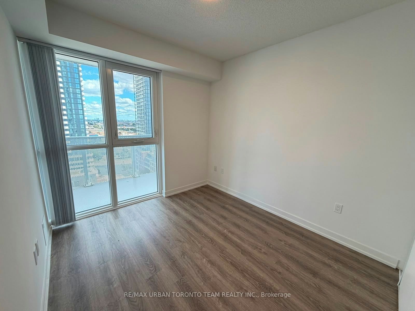 1702-195 Commerce Street, Vaughan, ON, L4K 0P9 - 6