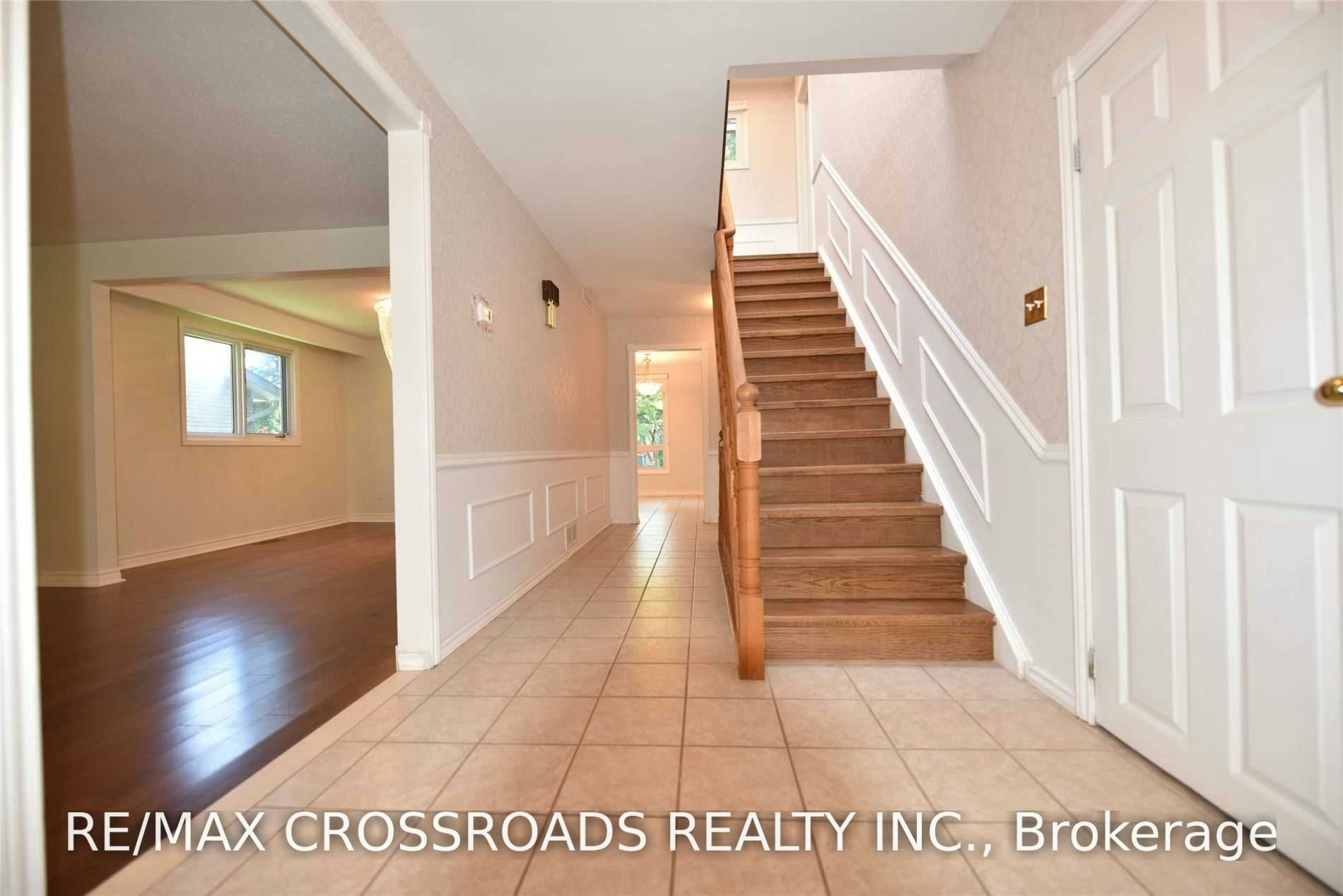 52 Emmeloord Crescent, Markham, ON, L3R 1P8 - 6
