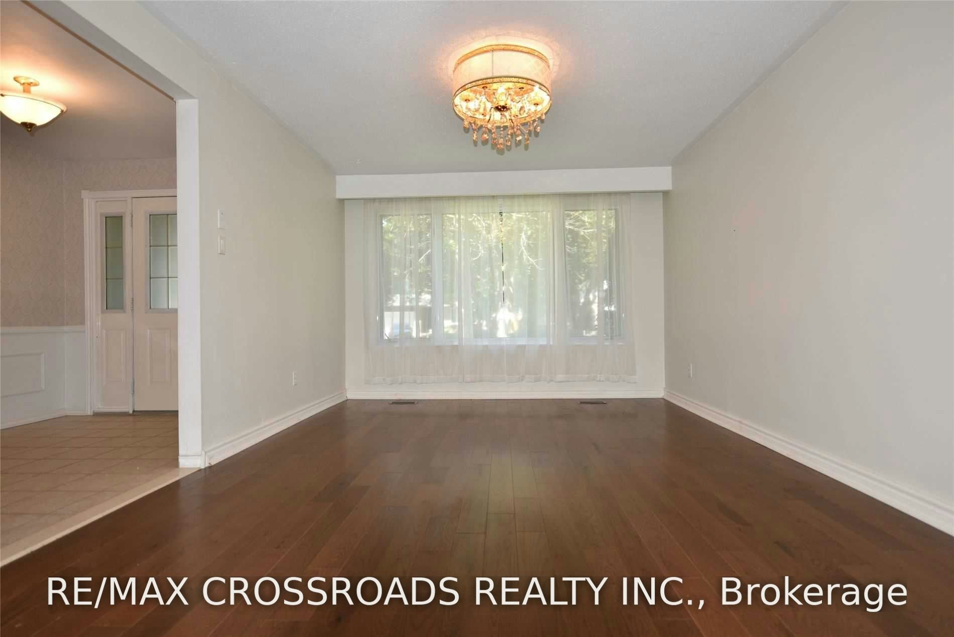 52 Emmeloord Crescent, Markham, ON, L3R 1P8 - 5