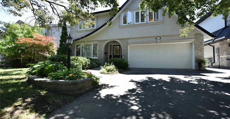 52 Emmeloord Crescent, Markham, ON, L3R 1P8