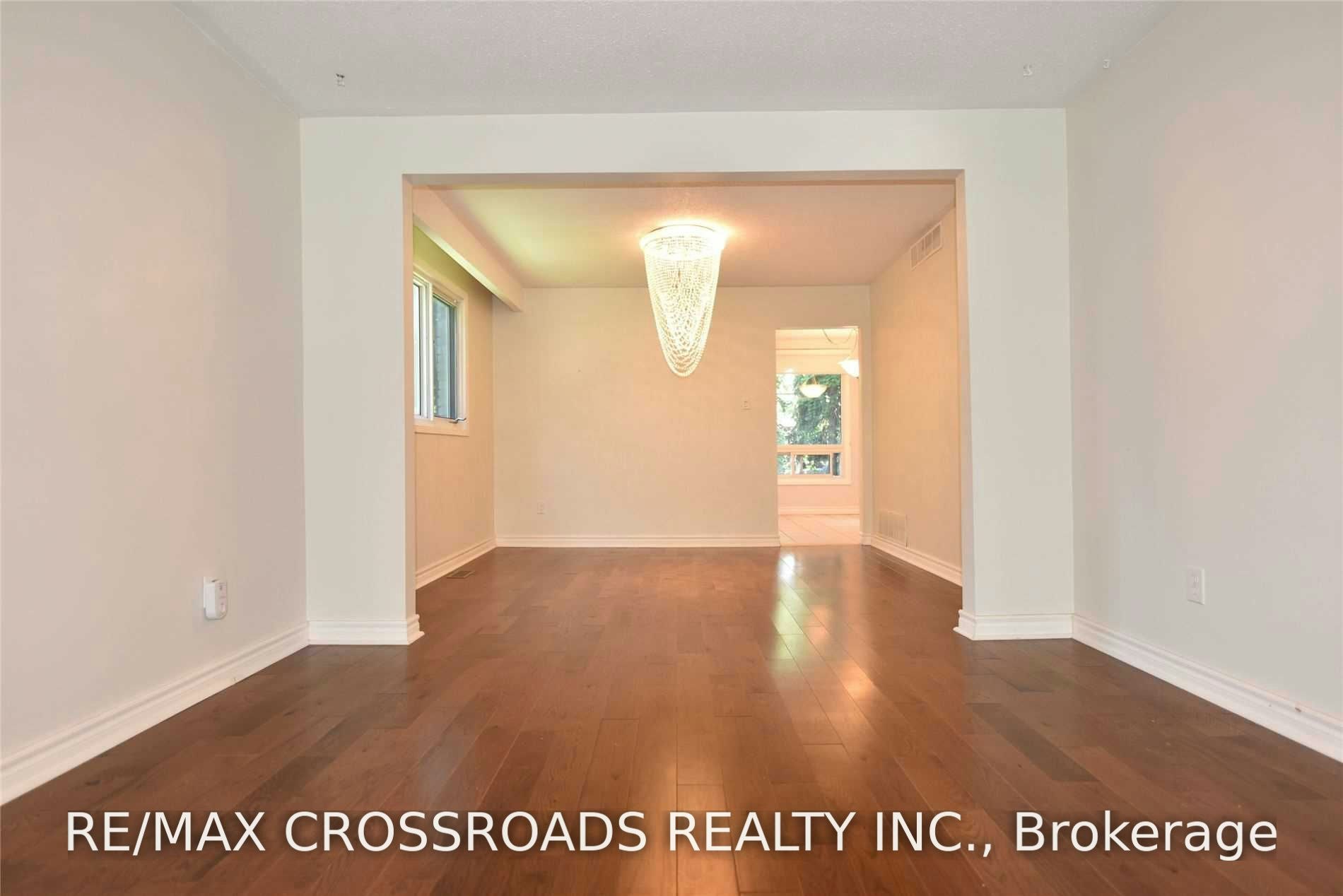 52 Emmeloord Crescent, Markham, ON, L3R 1P8 - 4
